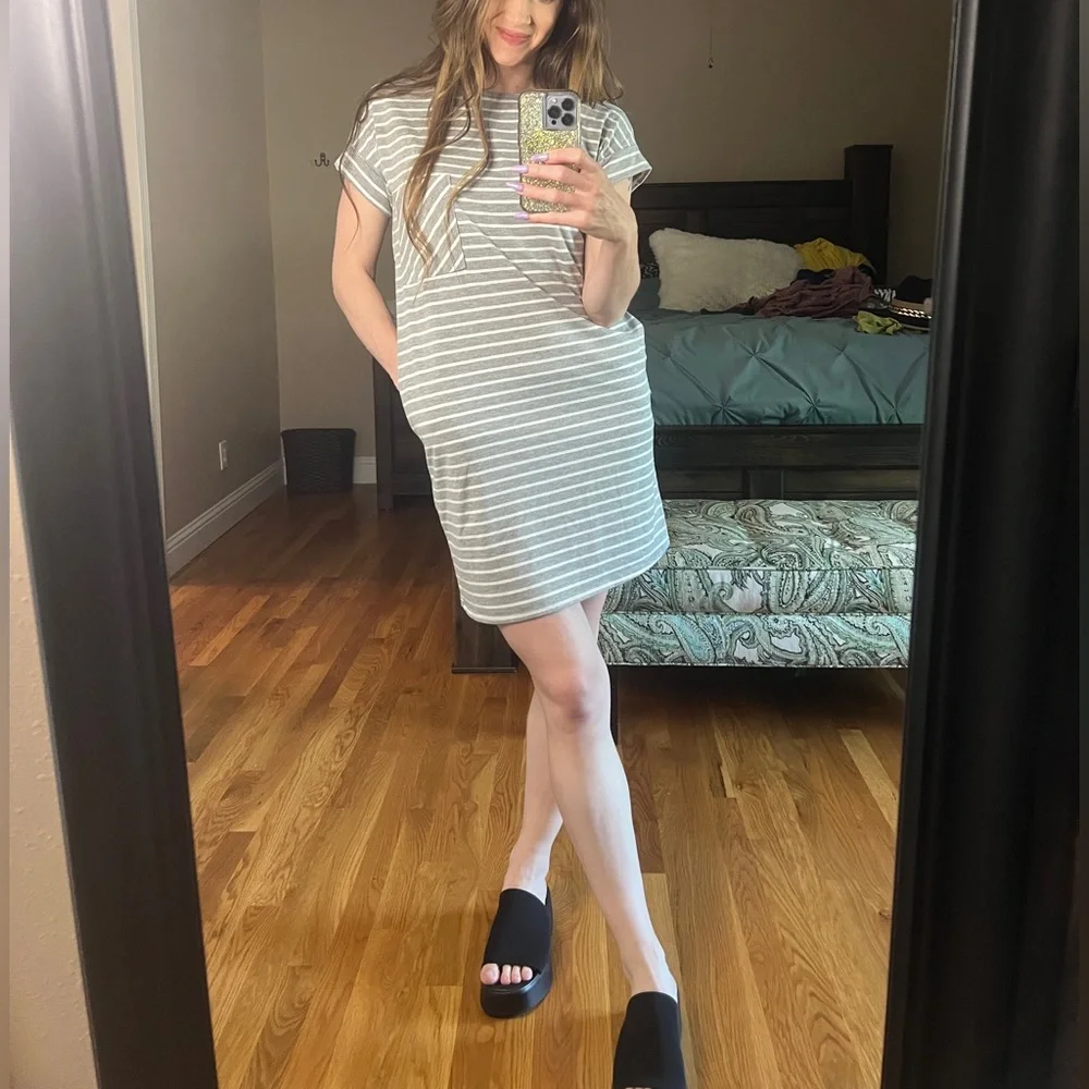 Kiki Larue size small grey striped dress - Picture 2 of 3